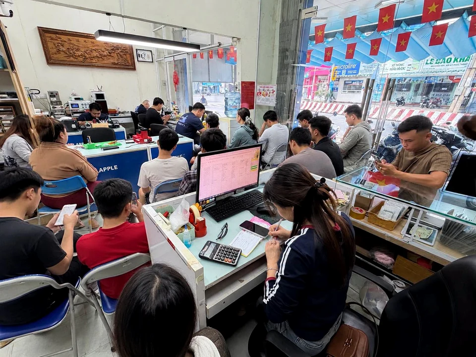 Không gian và hoạt động sửa chữa tại Luân Apple Tây Ninh